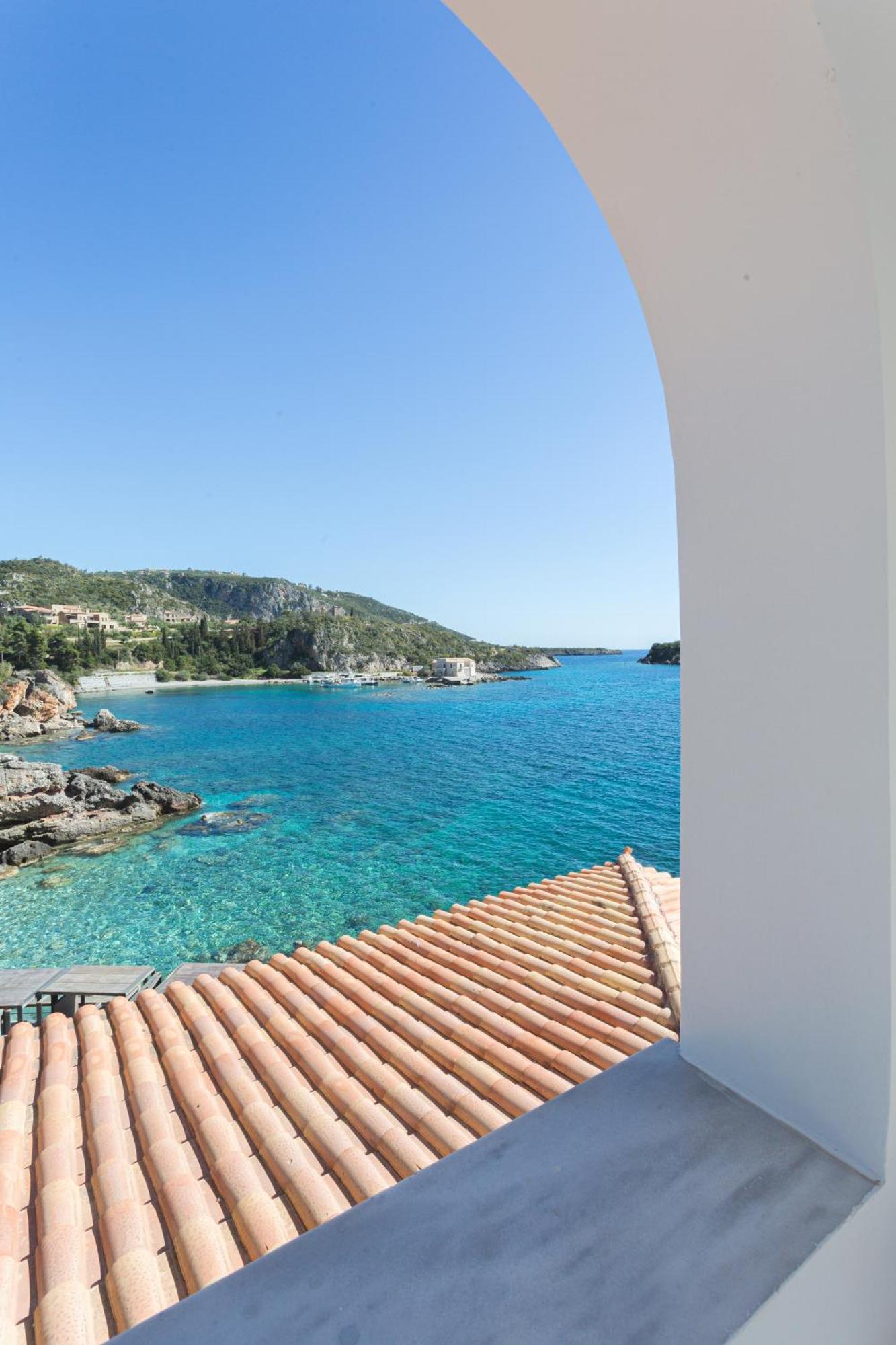 Marina Apartments Kardamyli Exterior photo