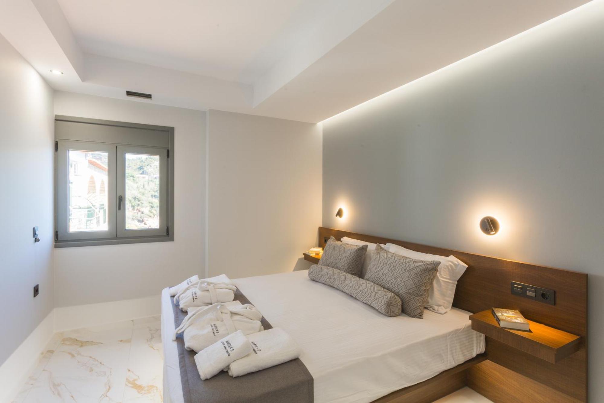 Marina Apartments Kardamyli Exterior photo