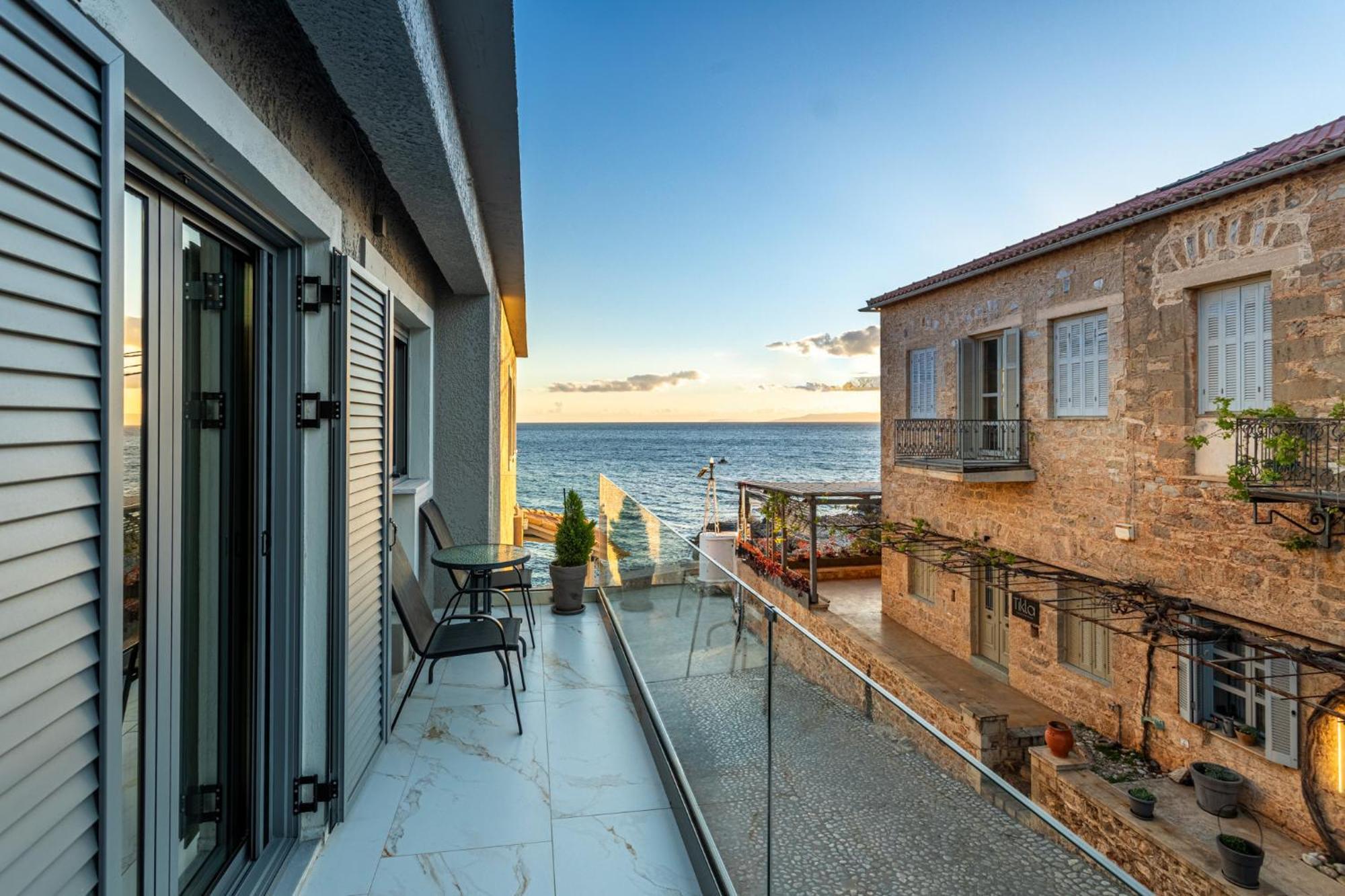 Marina Apartments Kardamyli Exterior photo